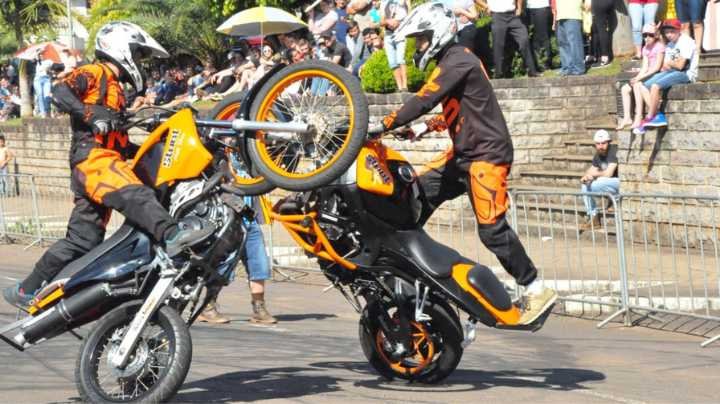 Câmara aprova Lei de autoria de Célio Pebas, Roberto Jr e Dr. Hélio, que reconhece o “Wheeling” como prática esportiva em Mucuri