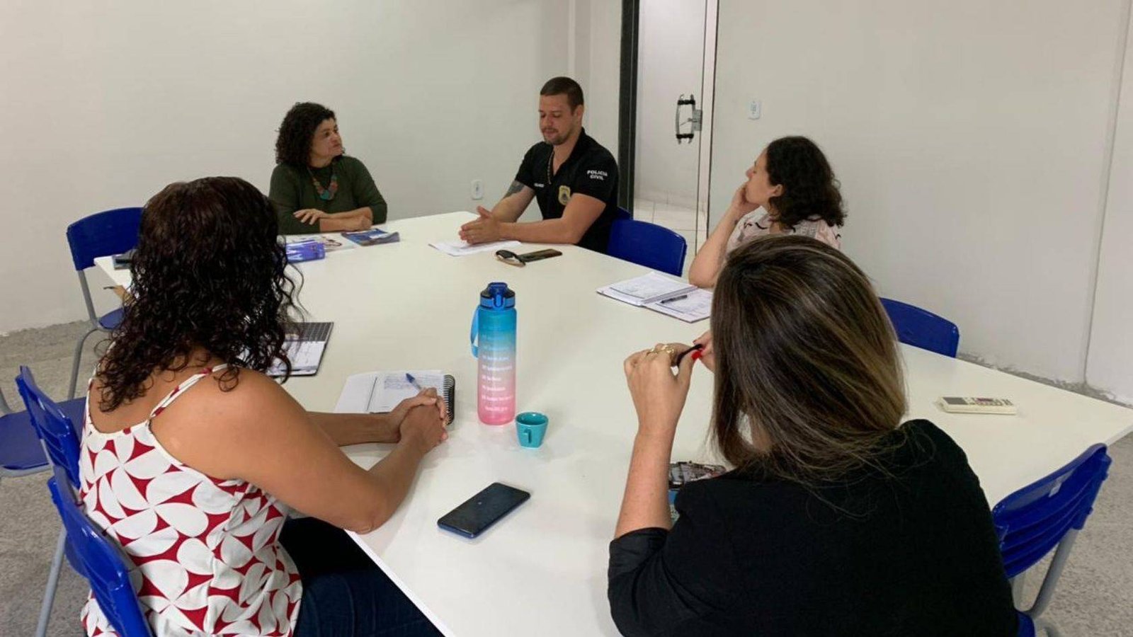 Secretaria de Assistência Social e Polícia Civil se reúnem para ação de conscientização e prevenção no combate à violência doméstica e familiar em Mucuri