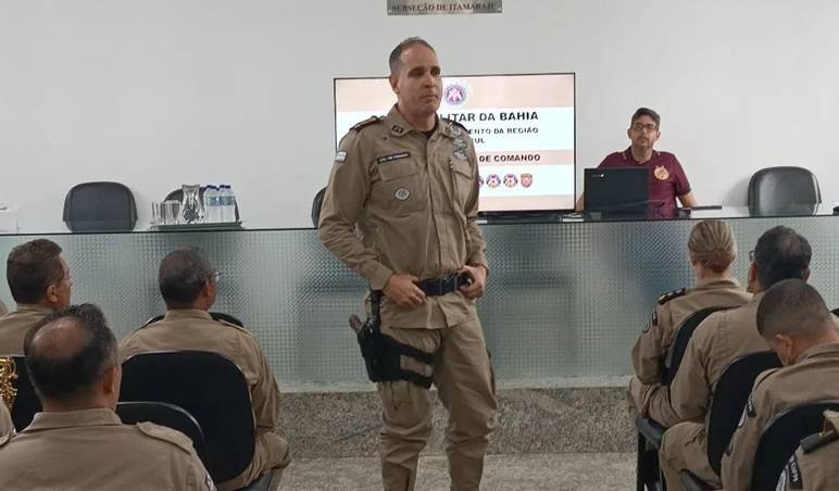 Comandante do Policiamento Regional apresenta plano de comando em reunião com a 43ª CIPM/Itamaraju