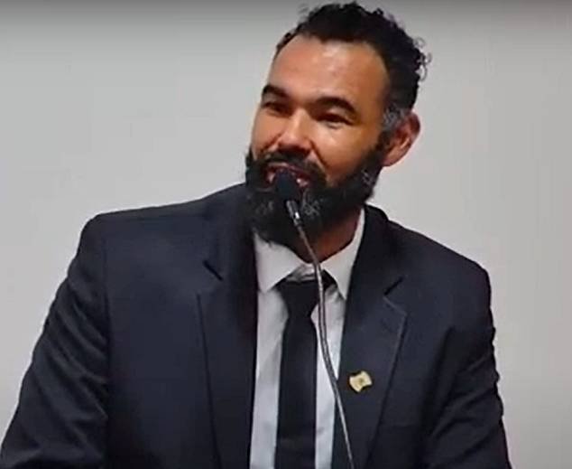 André do Sindicato reitera pedido de painel digital com informações de utilidade pública em Itabatã e Mucuri