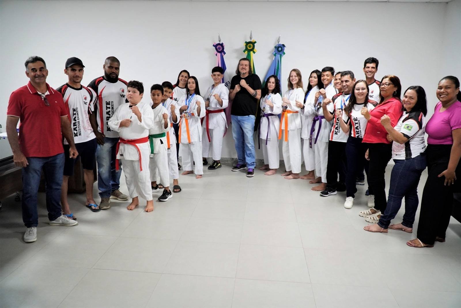 Incentivo da Prefeitura ao Esporte dá resultado: Karatê de Nestor Gomes traz nove medalhas para São Mateus