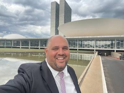 Una: Vereador Di Rusciolelli vai a Brasília em busca de recursos para o município