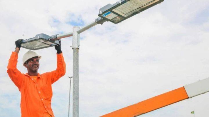 Vereadores de Mucuri aprovam Lei que fortalece parceria com o Consórcio Construir para modernização da Iluminação Pública
