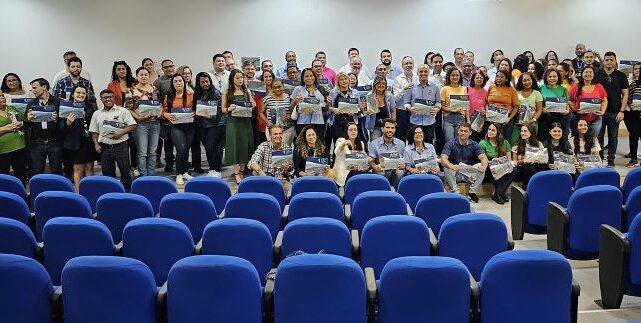 Prefeitura de Mucuri e Suzano lançam projeto “Entre Árvores e Rios” objetivando qualificar professores na educação científica e histórica