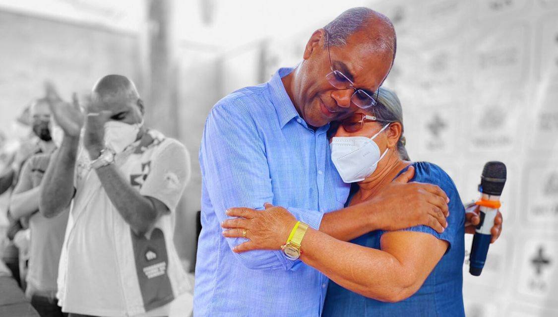 Robertinho antecipa salários de dezembro de servidores e se prepara para os desafios e conquistas de Mucuri em 2024