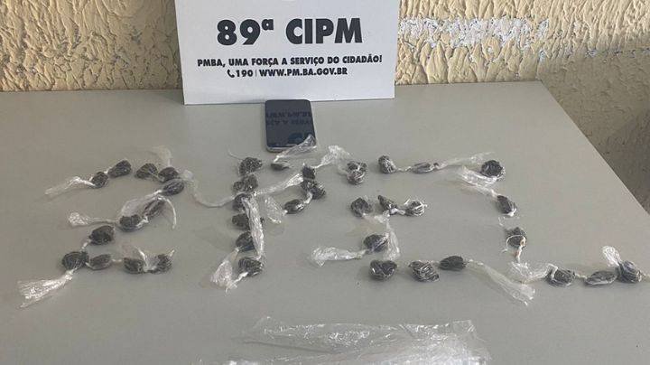 Polícia apreende drogas e prende suspeito de violência doméstica em Nova Viçosa