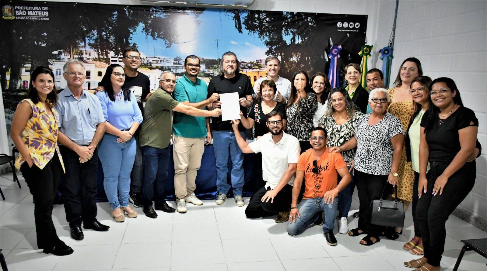 São Mateus: Prefeito Daniel assina Ordem de Serviço para construção da Unidade Básica de Saúde no Parque das Brisas