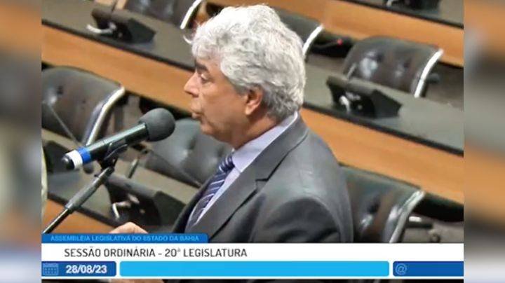 Deputado Robinho assume postura firme em defesa dos professores e condena injustiça do Governo da Bahia