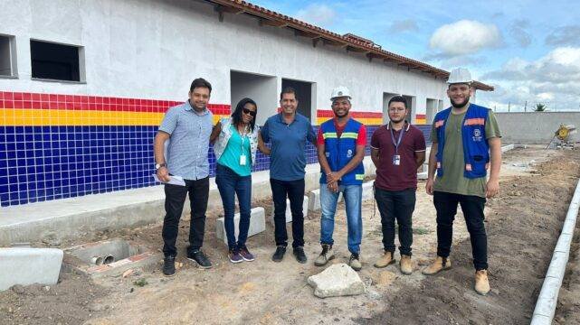 Técnicos do Governo do Estado vistoriam PSF do bairro Caribe em Itabatã em fase avançada das obras