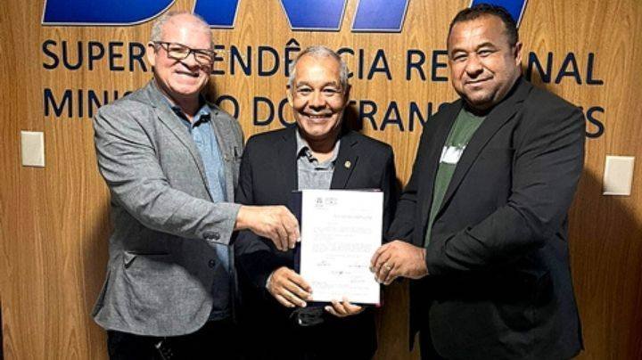 Vereadores Aguinaldo, Amaral e Carlinhos, vão a Salvador buscar intervenções urgentes do DENIT na BR-101, no perímetro de Itabatã