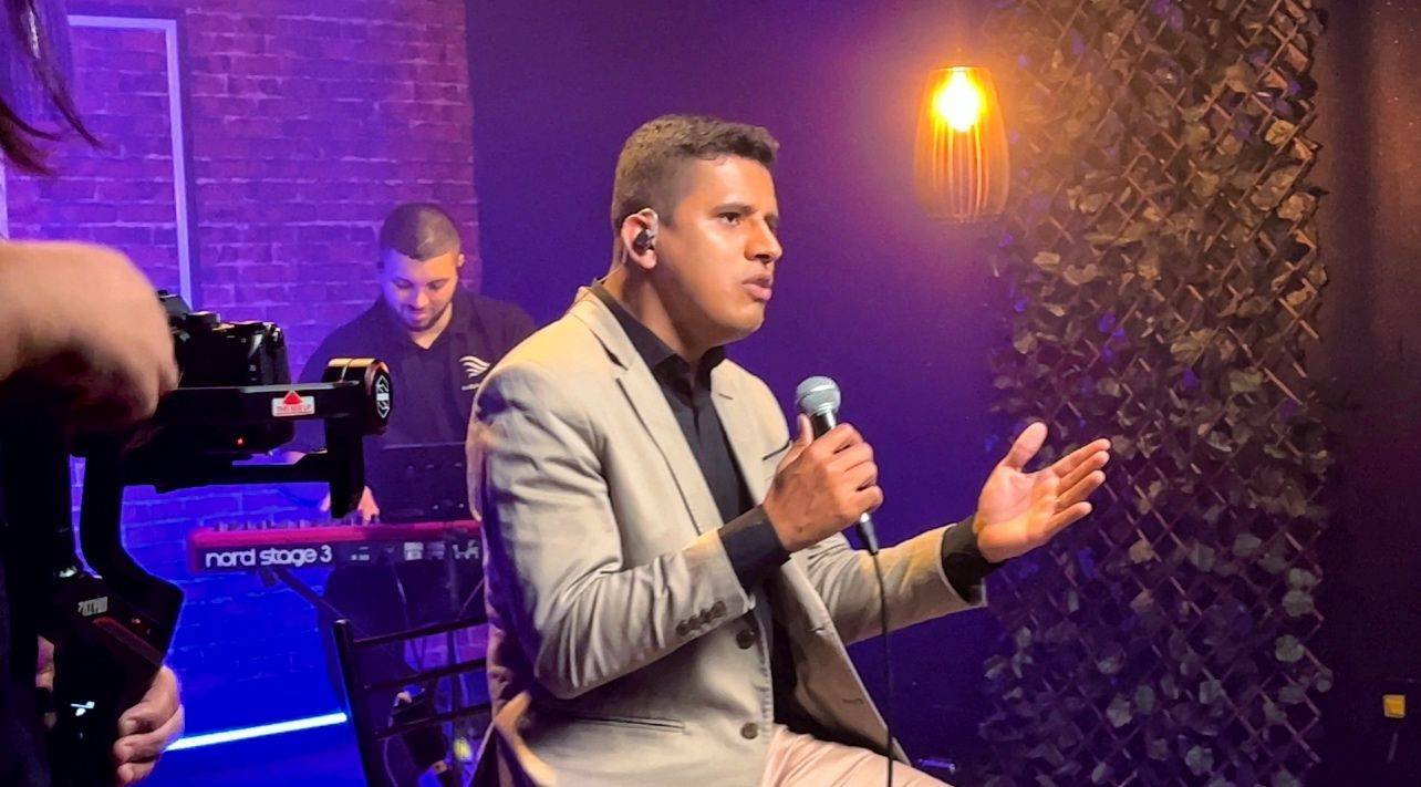 Mucuriense se destaca na internet após primeiro post de gravadora gospel, antes do lançamento da sua música autoral; saiba mais