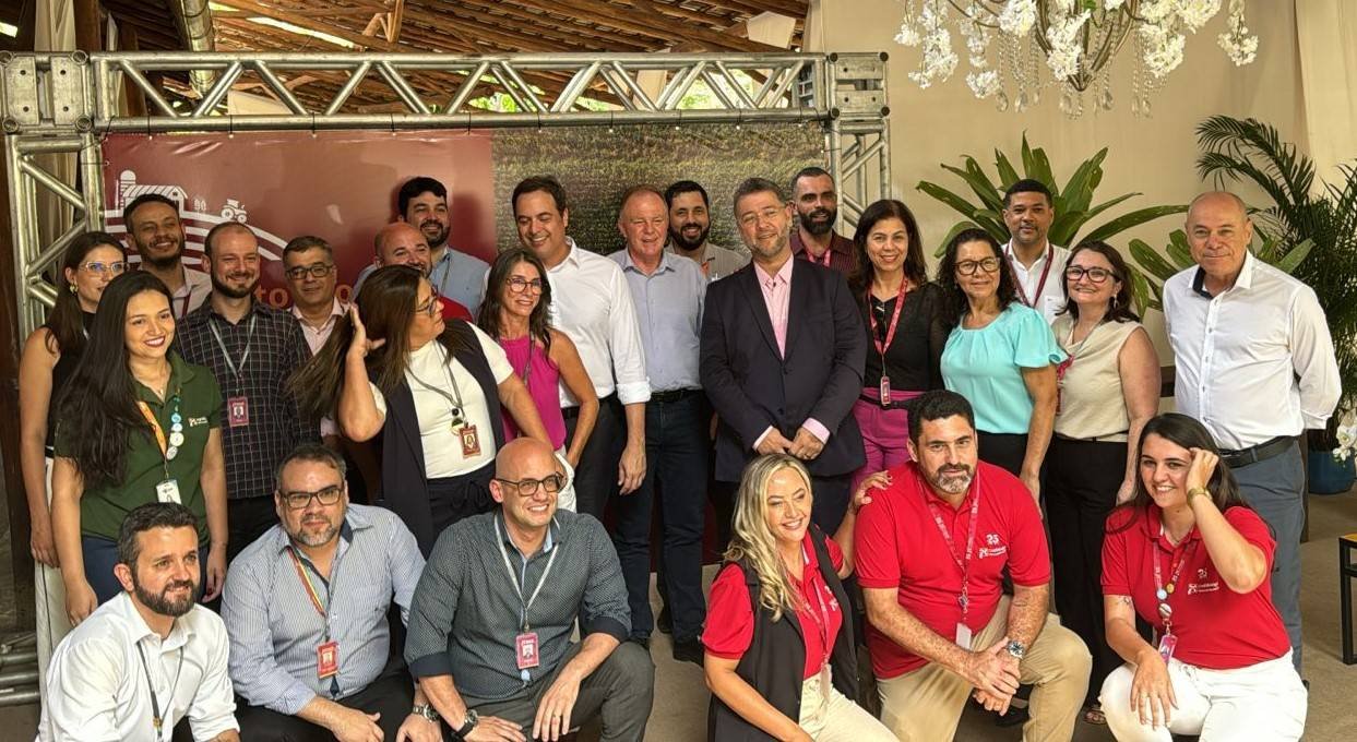 Renato Casagrande, Daniel Santana, Da Vitória, Foletto e Marcelo Santos participam de almoço de negócios do Banco do Nordeste