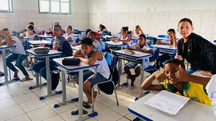 Sindiservim: uma máscara partidária no palco sindical – Professores e servidores resistem e escolas funcionam plenamente no 2º dia de paralisação
