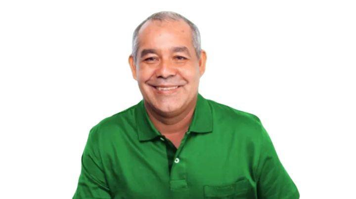 Carlinhos da Ótica propõe medidas para fortalecer a educação básica e a proteção ambiental em Mucuri