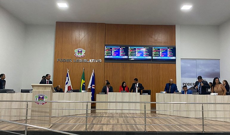 Vereadores de Itamaraju votam projetos, indicações e pedidos em sessão ordinária