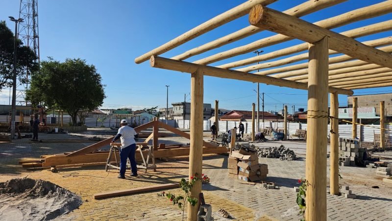 Prefeitura de Mucuri rompe para fase final com as obras de reforma e modernização da Praça da Bíblia no distrito de Itabatã