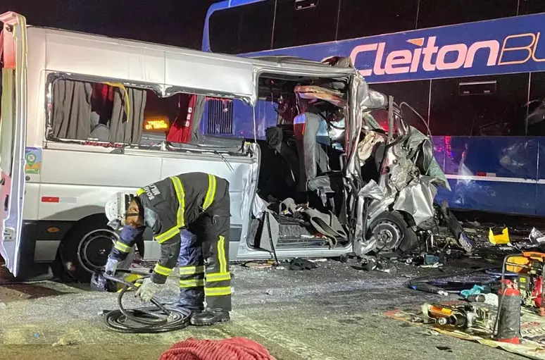 Acidentes matam nove pessoas em rodovias no Espírito Santo e São Paulo