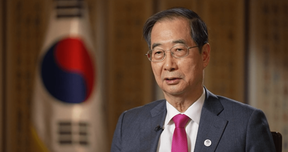 Tribunal sul-coreano restabelece Han Duck-soo como presidente interino