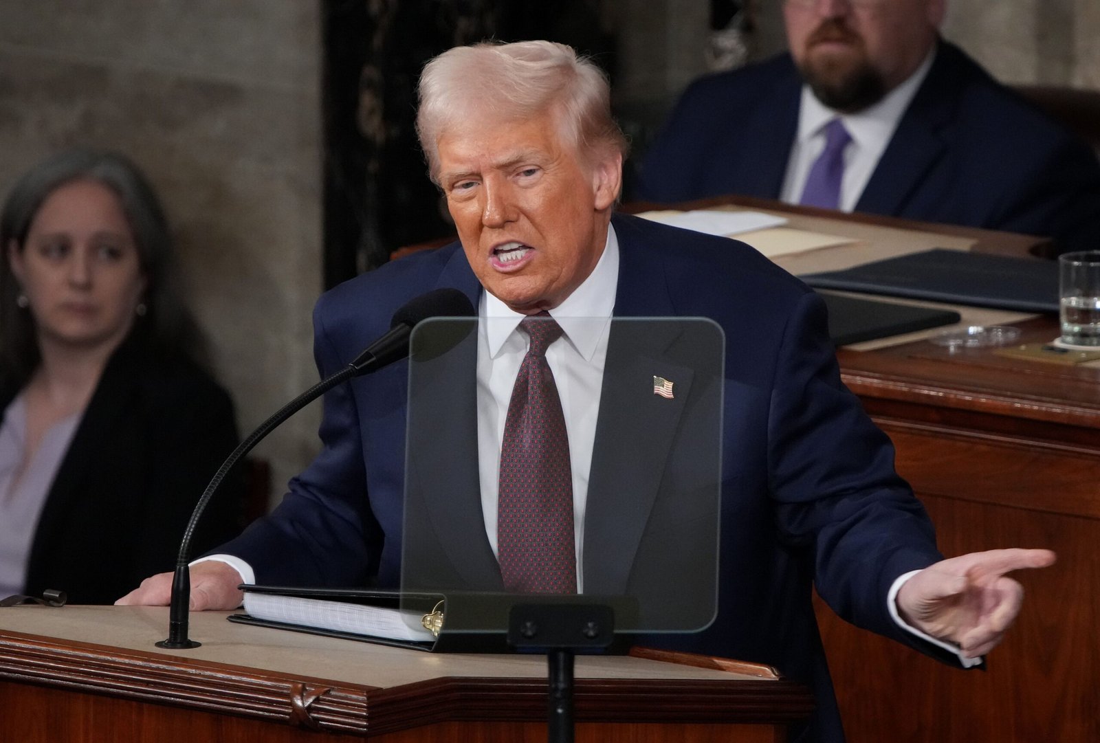 Opositores de Trump fazem protestos nos EUA e outros países neste sábado