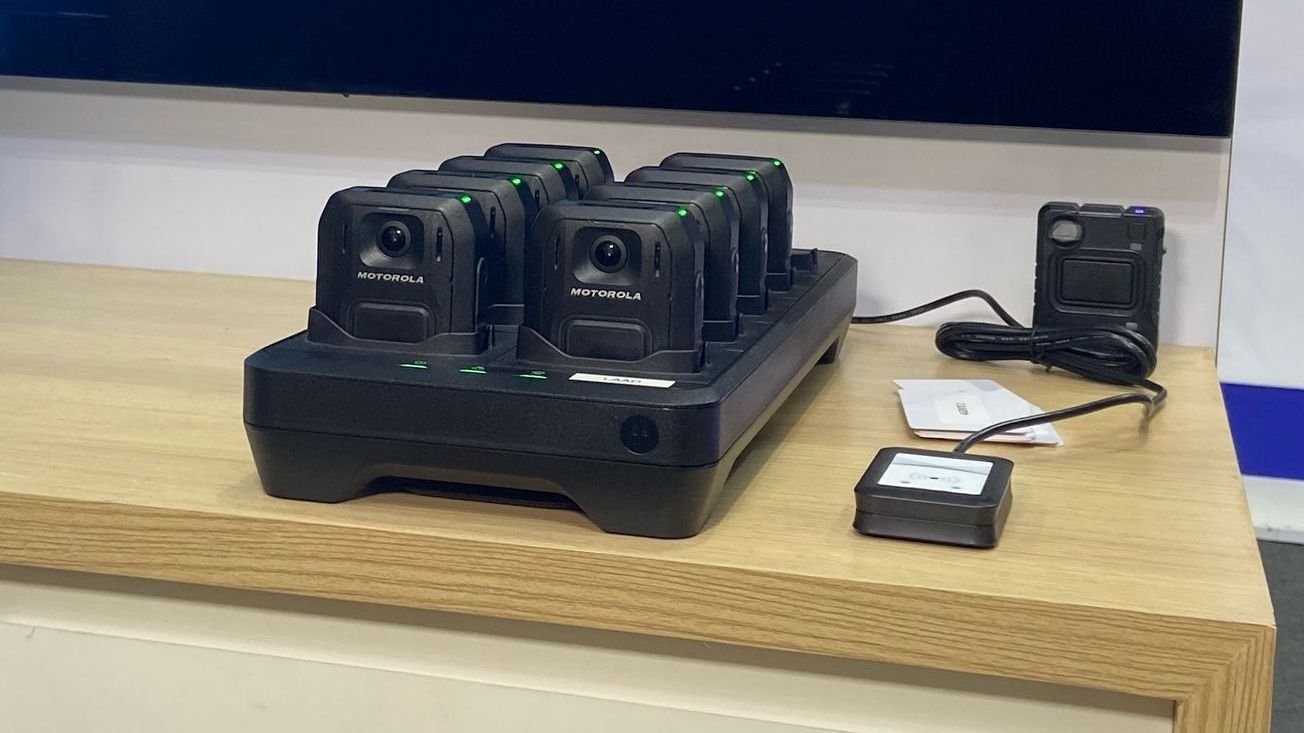 Veja como funcionam as novas câmeras corporais da PM de São Paulo