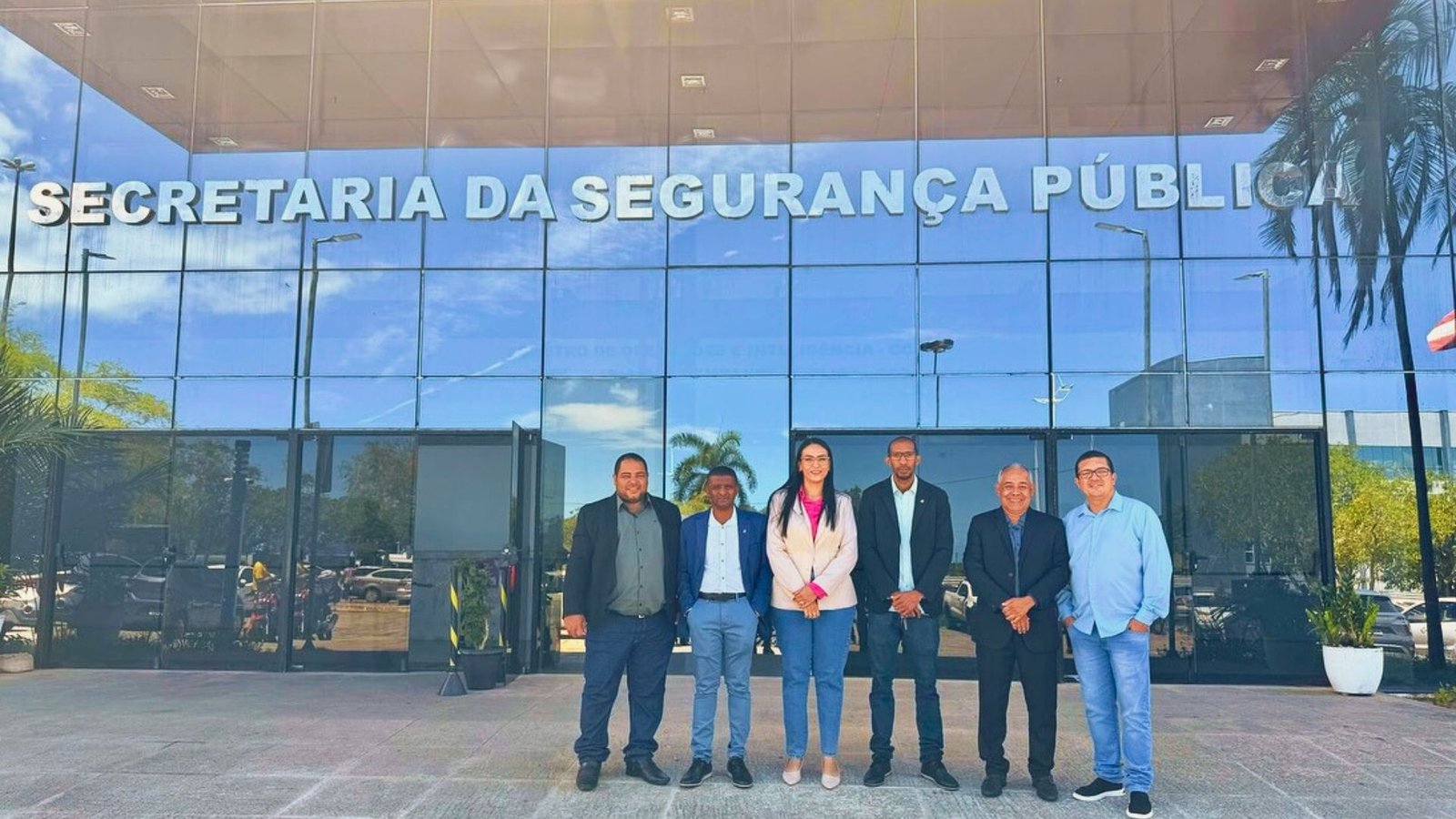 Vereadores de Mucuri se reúnem, nesta quarta-feira (26/03), na Secretaria Estadual de Segurança em Salvador e cobram reformas de delegacias