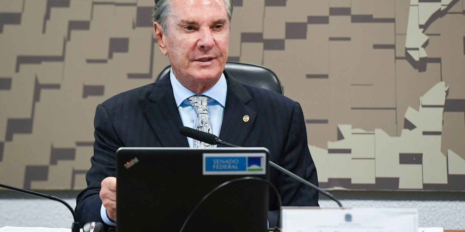 Gilmar recua e julgamento de Collor será retomado segunda-feira