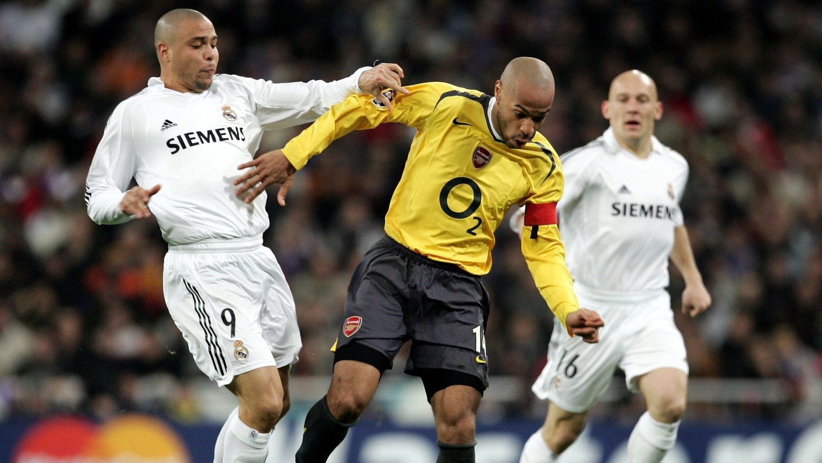 Último Arsenal e Real pela Champions teve brilho de Henry contra Ronaldo