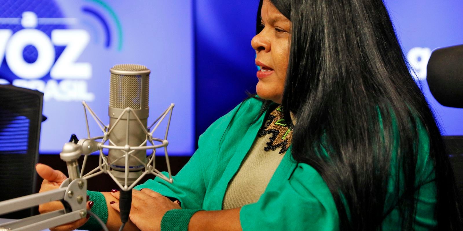 Demarcação de territórios é luta constante dos indígenas, diz ministra