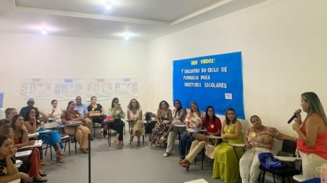 Prefeitura de Mucuri investe na capacitação de diretores para fortalecer ensino até 2028