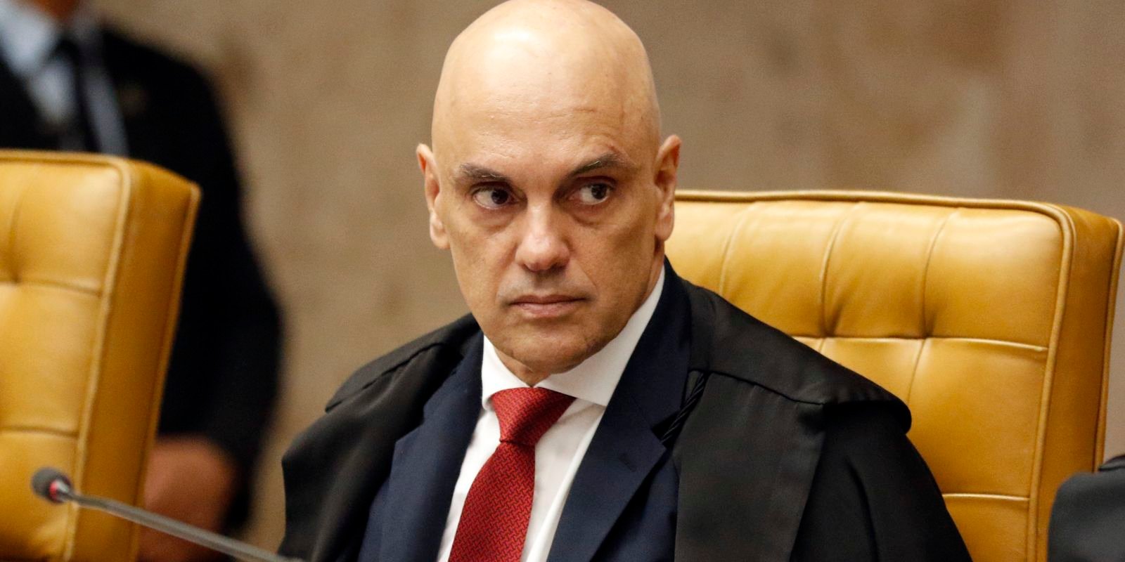Moraes diz que democracia saberá se defender de inimigos 