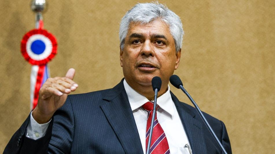 Deputado Robinho consolida liderança oposicionista na Assembleia Legislativa da Bahia e projeta candidatura federal em 2026