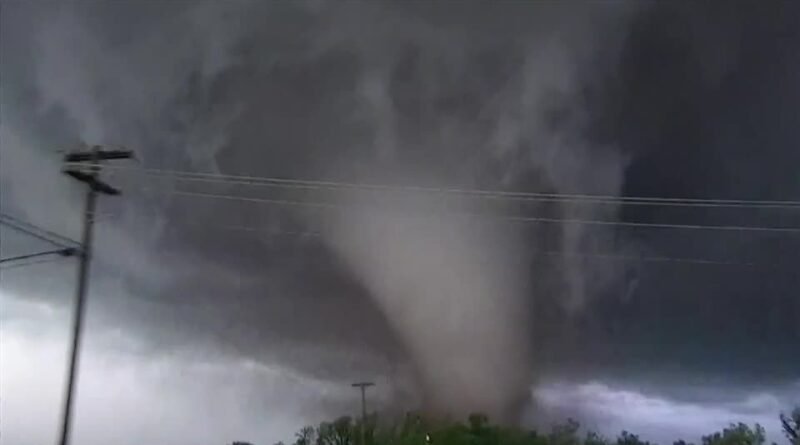 Tornados em Oklahoma deixam pelo menos 10 feridos, diz mídia local